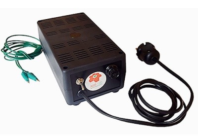 Wax cell melter